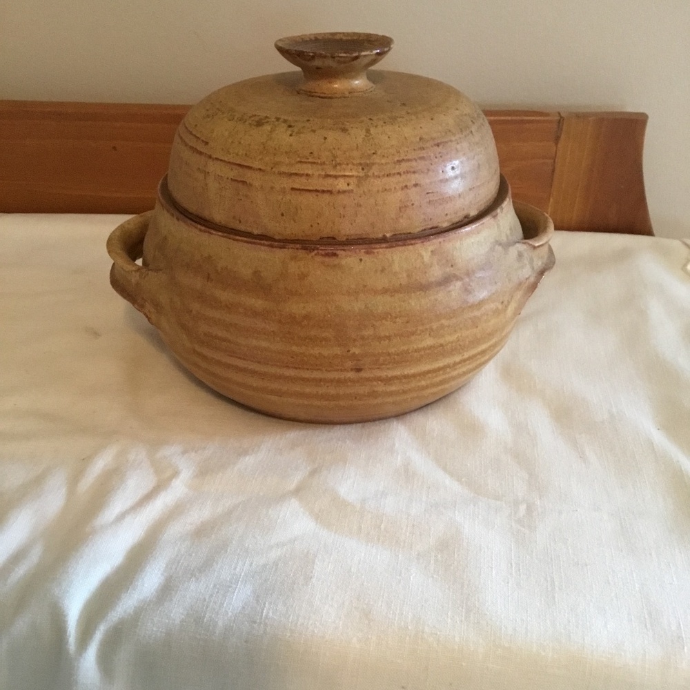 Pottery Bean Pot